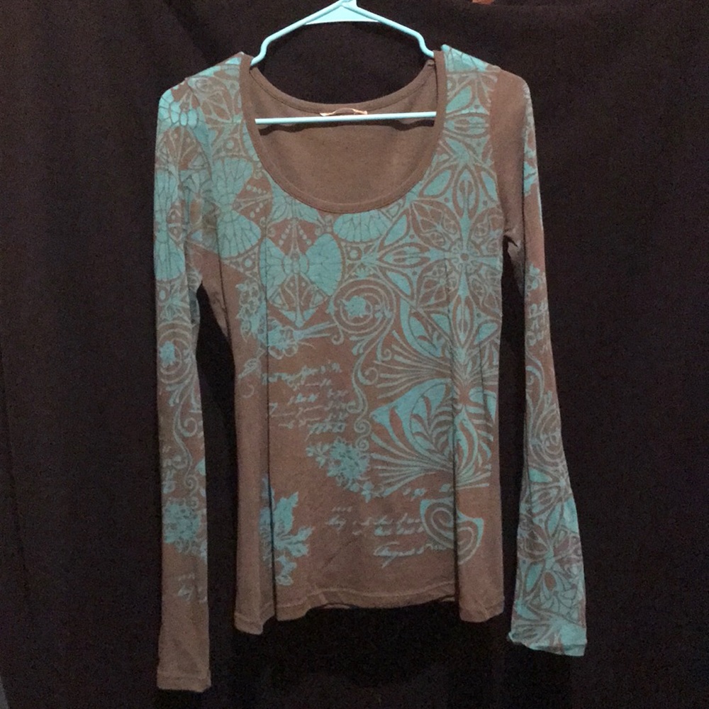 Long sleeve shirt